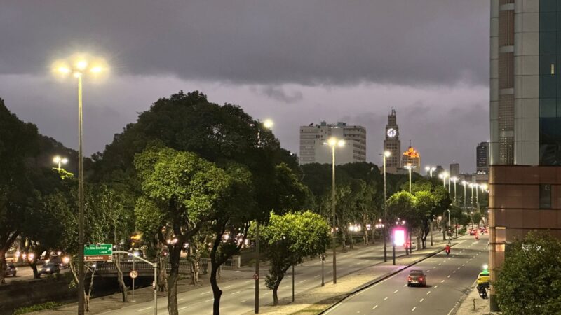 Rio de Janeiro: Chuva leve e temperatura máxima de 26°C neste sábado (23/11) | Confira a previsão dos próximos dias